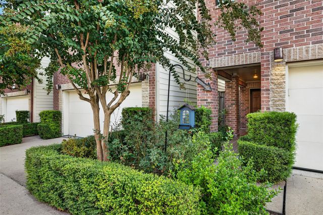 9825 Meredith Elise Court, Houston, TX 77025