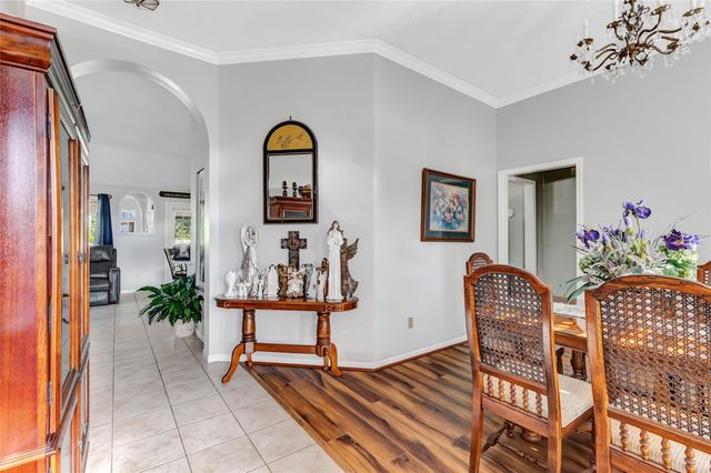 1014 N Rivershire Drive, Conroe, TX 77304