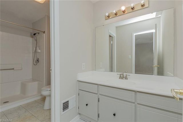 2235 Shadow Valley Road F, High Point, NC 27265