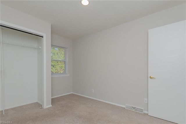 2235 Shadow Valley Road F, High Point, NC 27265