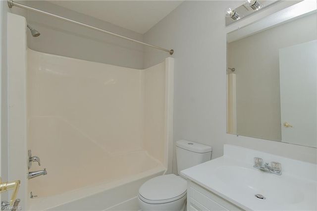 2235 Shadow Valley Road F, High Point, NC 27265