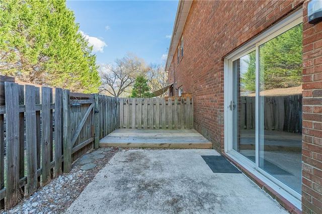 2235 Shadow Valley Road F, High Point, NC 27265