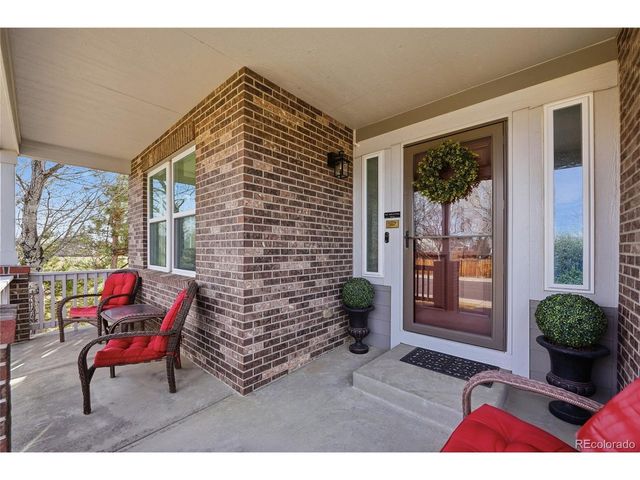 5726 Prairie Cir, Longmont, CO 80504