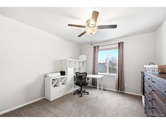 5726 Prairie Cir, Longmont, CO 80504