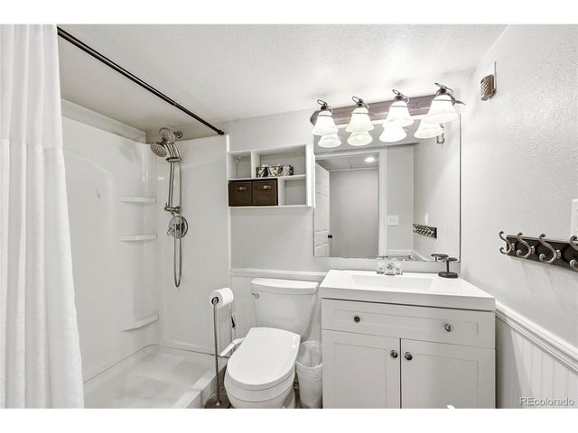 5726 Prairie Cir, Longmont, CO 80504