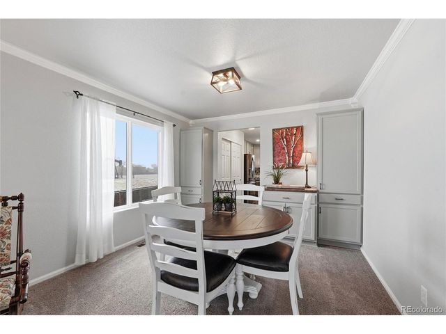 5726 Prairie Cir, Longmont, CO 80504