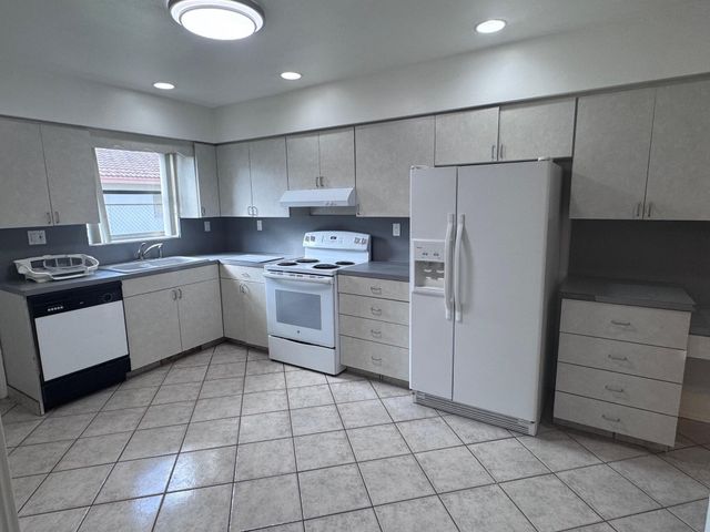 8600 NW 35th Street 3, Coral Springs, FL 33065