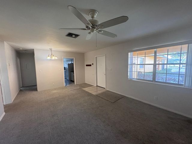 8600 NW 35th Street 3, Coral Springs, FL 33065