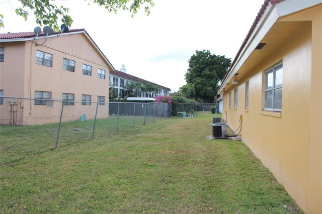 8600 NW 35th Street 3, Coral Springs, FL 33065