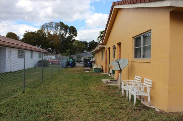 8600 NW 35th Street 3, Coral Springs, FL 33065