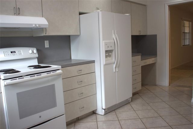 8600 NW 35th Street 3, Coral Springs, FL 33065