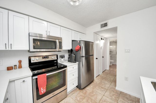 2510 Grants Lake Boulevard 23, Sugar Land, TX 77479