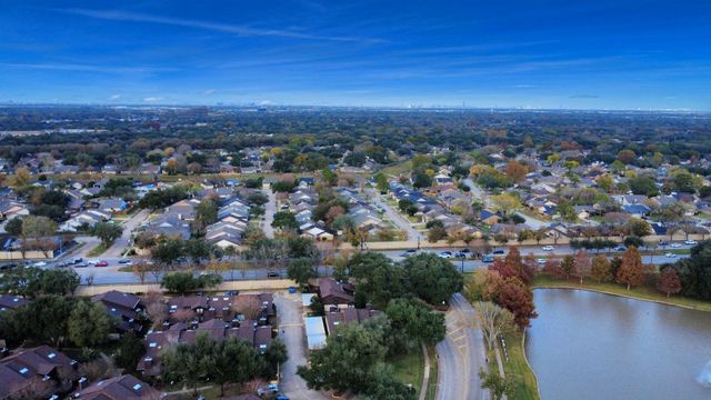 2510 Grants Lake Boulevard 23, Sugar Land, TX 77479
