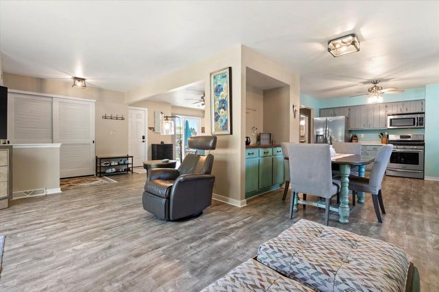 4219 W Pebble Beach COURT, Franklin, WI 53132