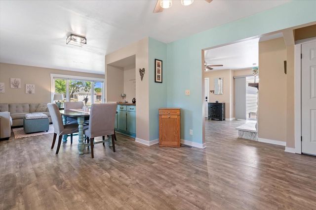 4219 W Pebble Beach COURT, Franklin, WI 53132