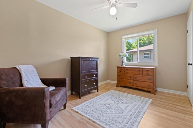 4219 W Pebble Beach COURT, Franklin, WI 53132