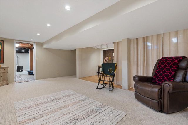 4219 W Pebble Beach COURT, Franklin, WI 53132