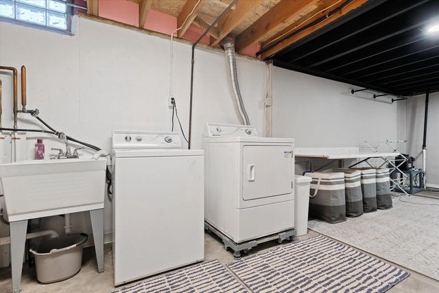 4219 W Pebble Beach COURT, Franklin, WI 53132