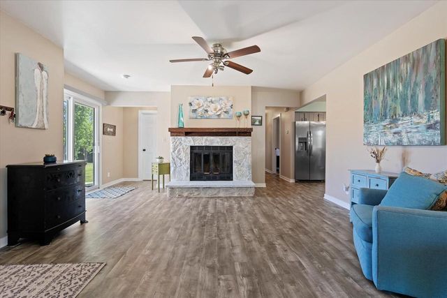 4219 W Pebble Beach COURT, Franklin, WI 53132