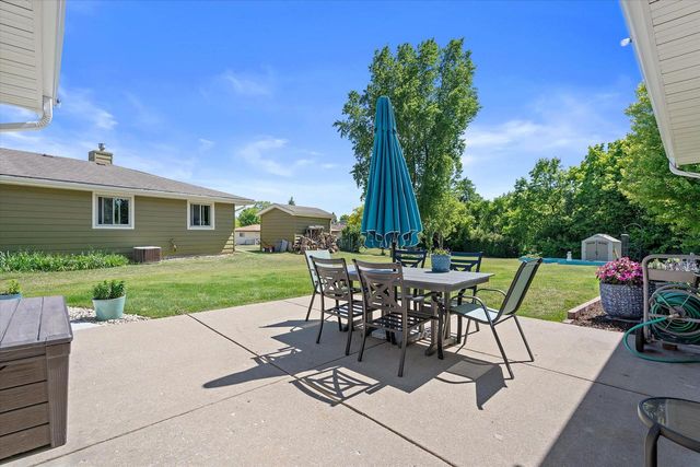 4219 W Pebble Beach COURT, Franklin, WI 53132