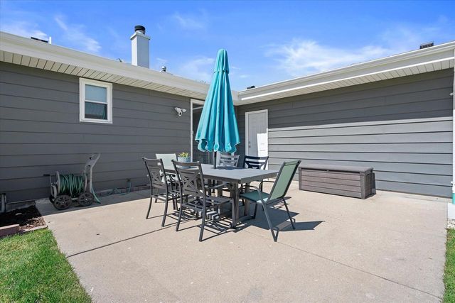 4219 W Pebble Beach COURT, Franklin, WI 53132