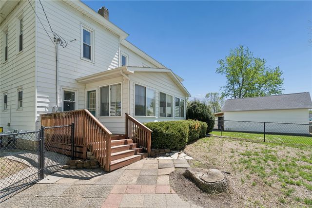 401 S Market St, Solon, IA 52333