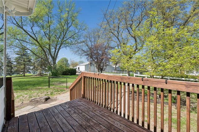 401 S Market St, Solon, IA 52333