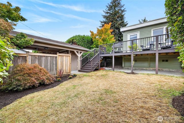 3826 Belvidere Avenue SW, Seattle, WA 98126