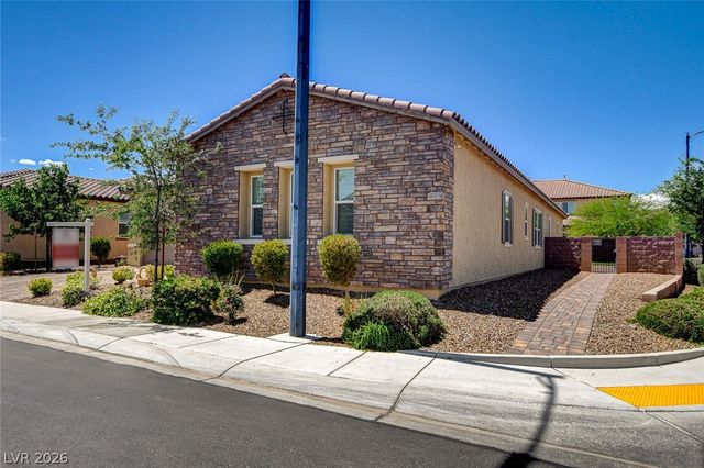 2425 Amatrice Street, Henderson, NV 89044