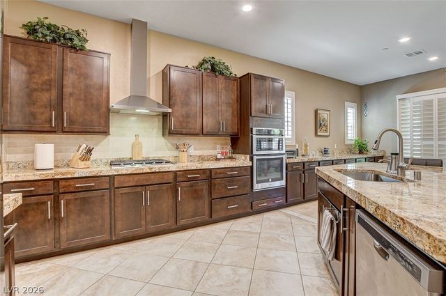 2425 Amatrice Street, Henderson, NV 89044