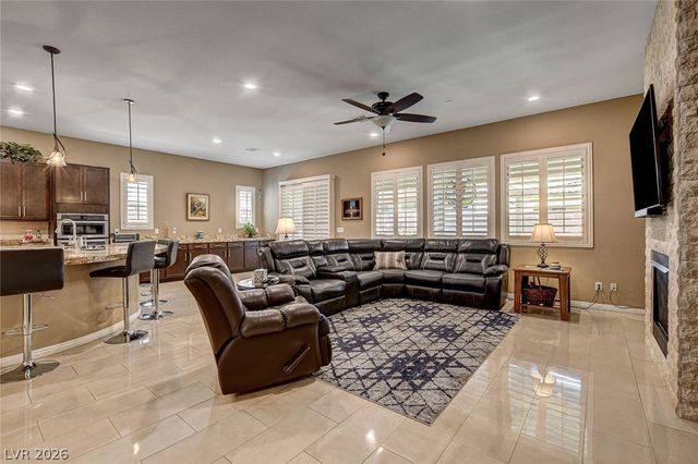 2425 Amatrice Street, Henderson, NV 89044