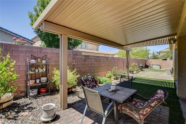 2425 Amatrice Street, Henderson, NV 89044