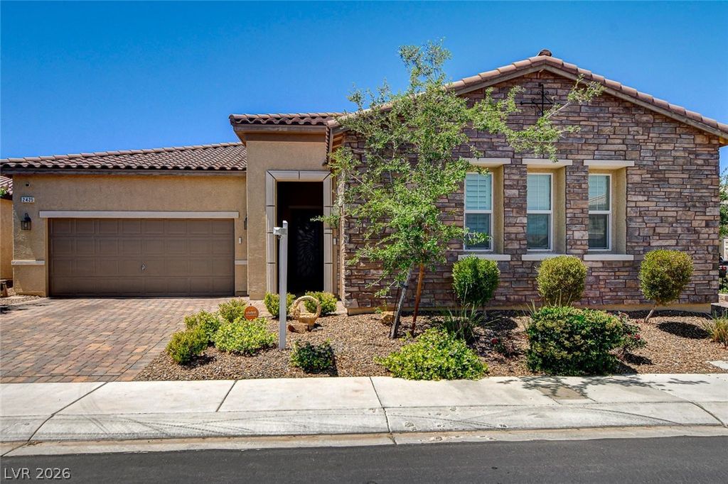 2425 Amatrice Street, Henderson, NV 89044