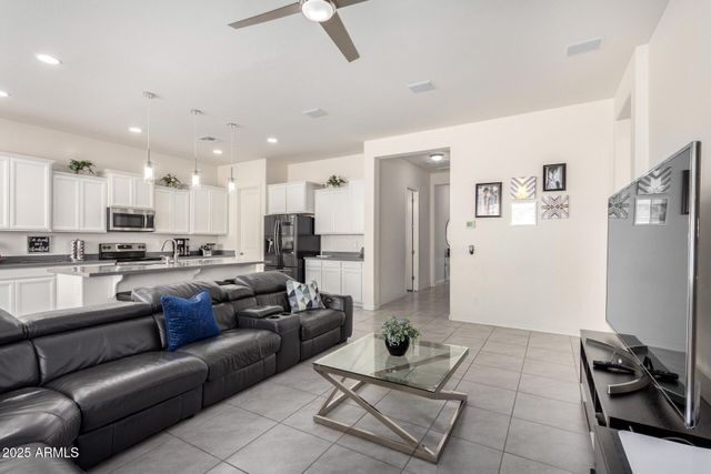 20496 W VALLEY VIEW Drive, Buckeye, AZ 85396