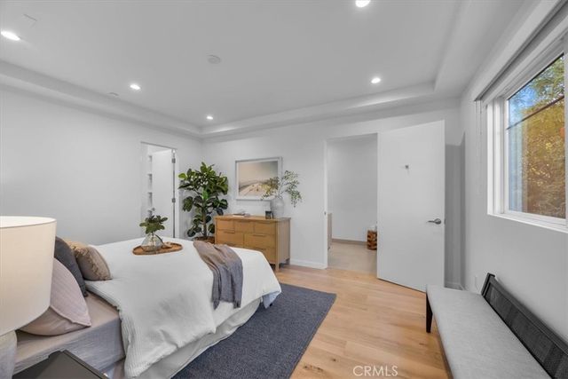 615 Aviation Way, Manhattan Beach, CA 90266