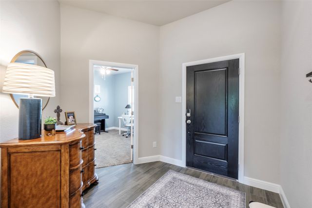 513 Hogan Drive, Denton, TX 76210