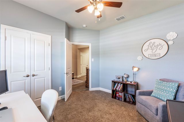 513 Hogan Drive, Denton, TX 76210