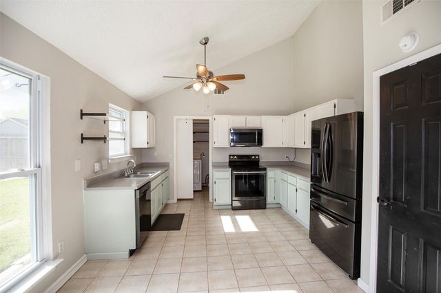 5617 Freshmeadow Street, League City, TX 77573