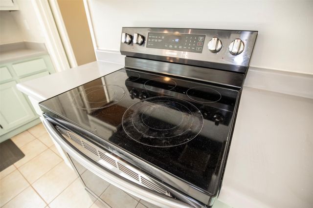 5617 Freshmeadow Street, League City, TX 77573