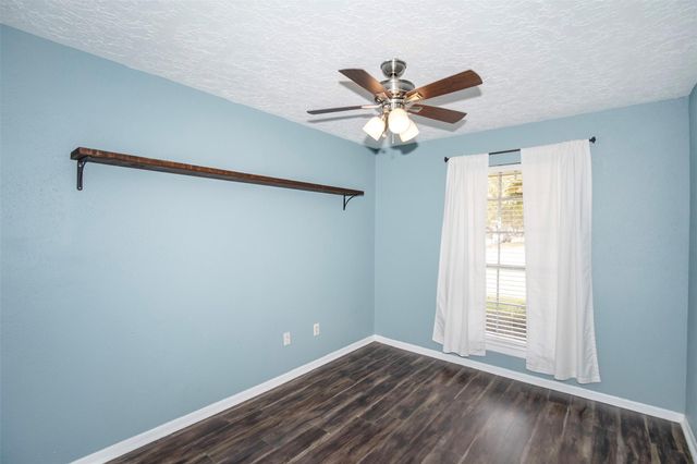 5617 Freshmeadow Street, League City, TX 77573