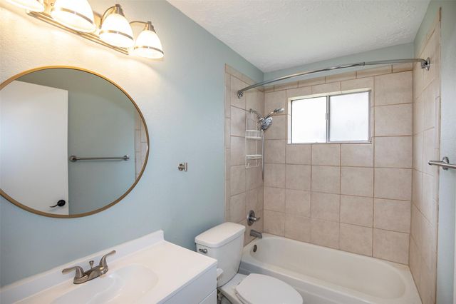 5617 Freshmeadow Street, League City, TX 77573