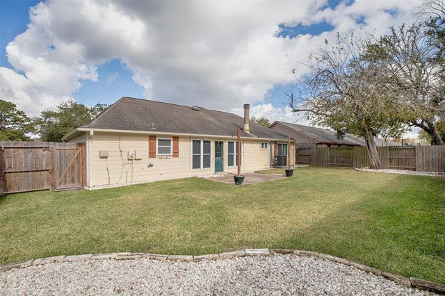 5617 Freshmeadow Street, League City, TX 77573