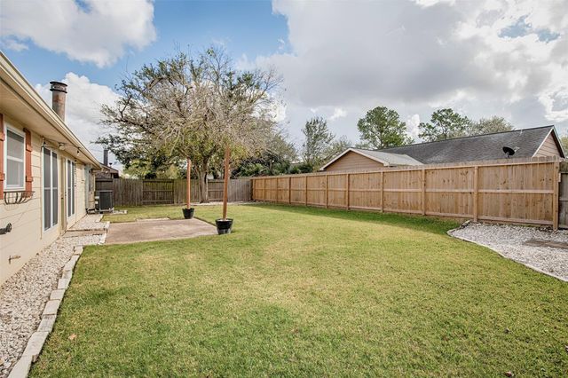5617 Freshmeadow Street, League City, TX 77573