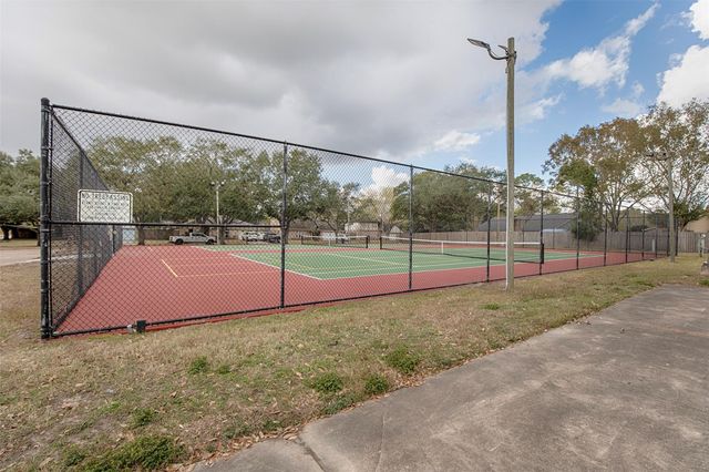 5617 Freshmeadow Street, League City, TX 77573