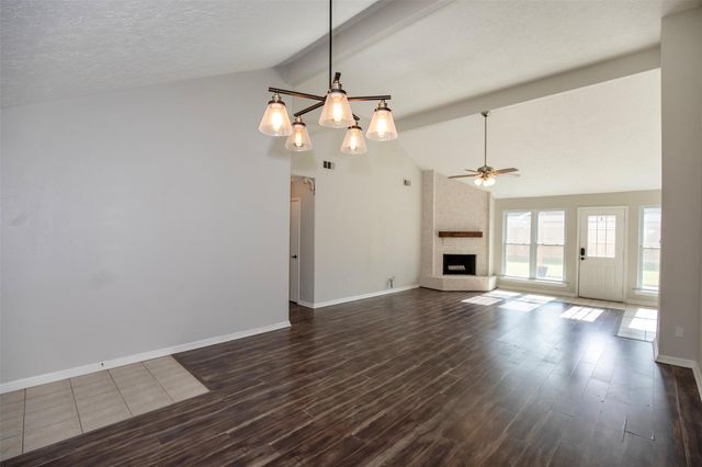 5617 Freshmeadow Street, League City, TX 77573