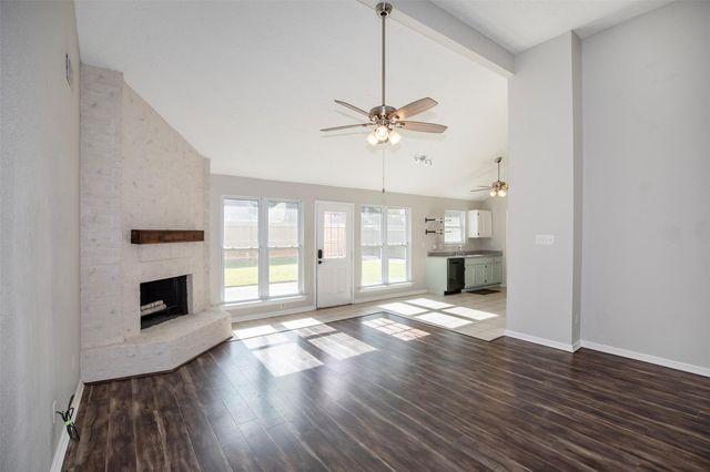 5617 Freshmeadow Street, League City, TX 77573