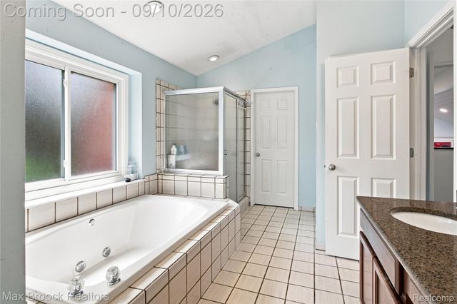3845 Shellmarr Lane, Bloomfield Charter Township, MI 48302