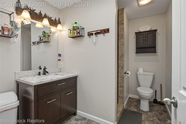 3845 Shellmarr Lane, Bloomfield Charter Township, MI 48302
