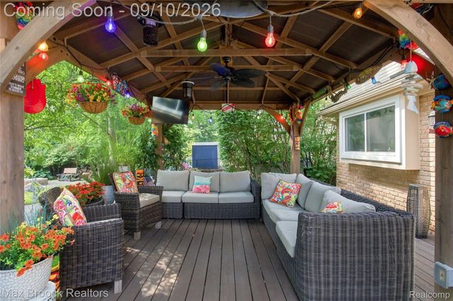 3845 Shellmarr Lane, Bloomfield Charter Township, MI 48302