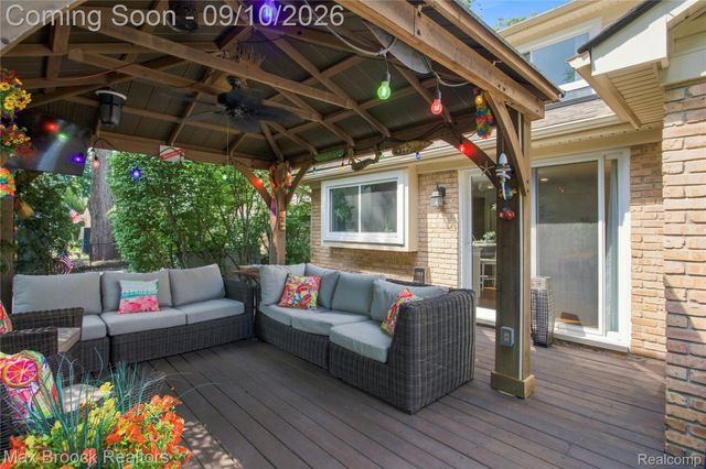 3845 Shellmarr Lane, Bloomfield Charter Township, MI 48302